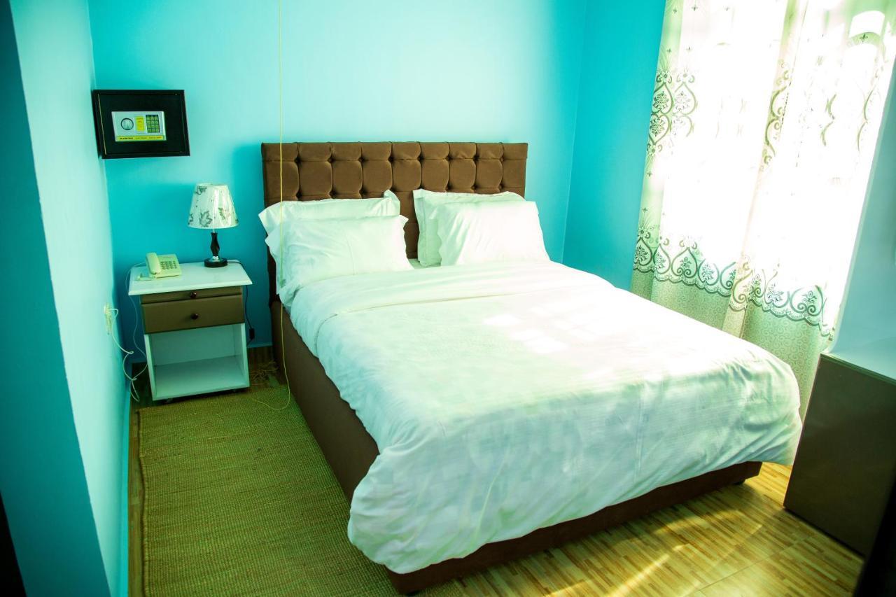 Asmorein Hotel Babati Екстериор снимка