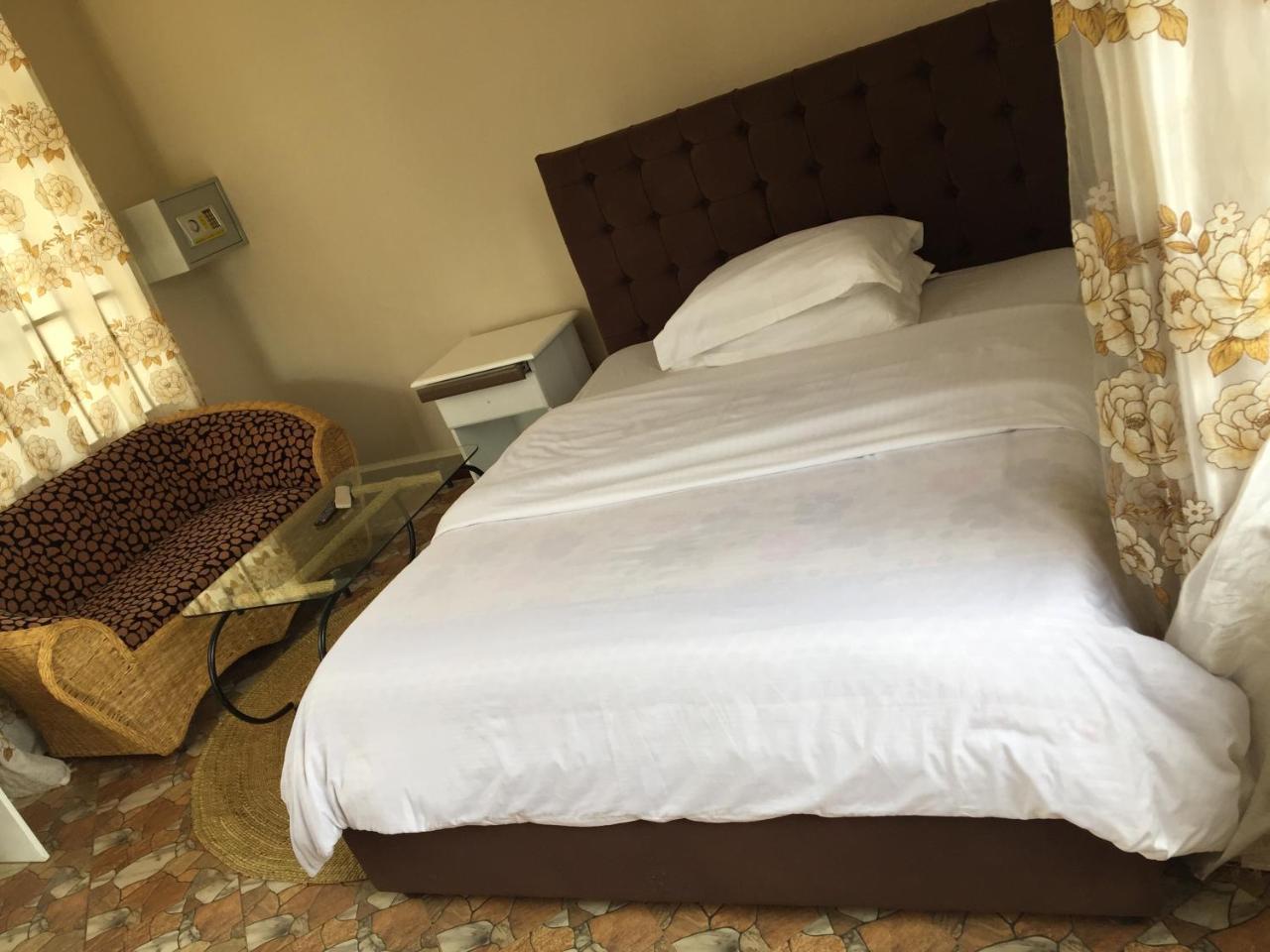 Asmorein Hotel Babati Екстериор снимка